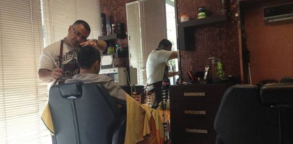 آرایشگاه مردانه فرهنگ